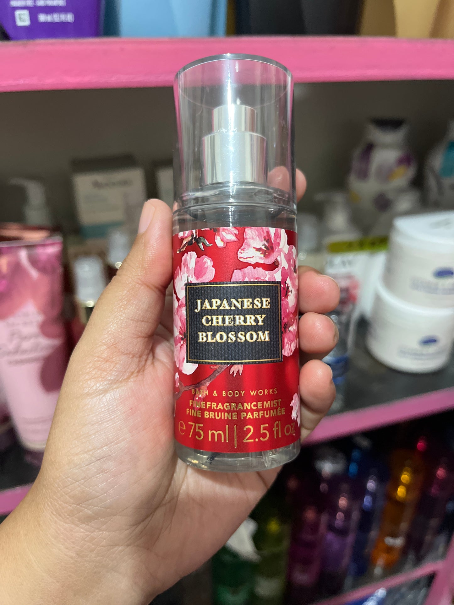 Bath and bodyworks travel size mist