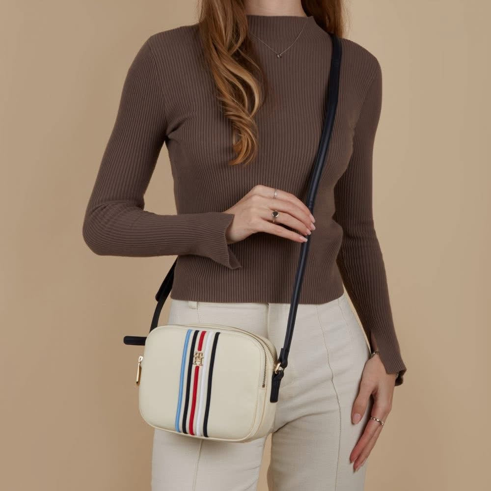Tommy hilfiger camera bag nylon cream color